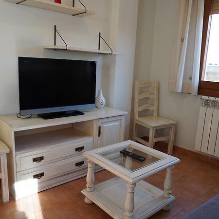 Apartamentos Casa Domenc Aren Bagian luar foto