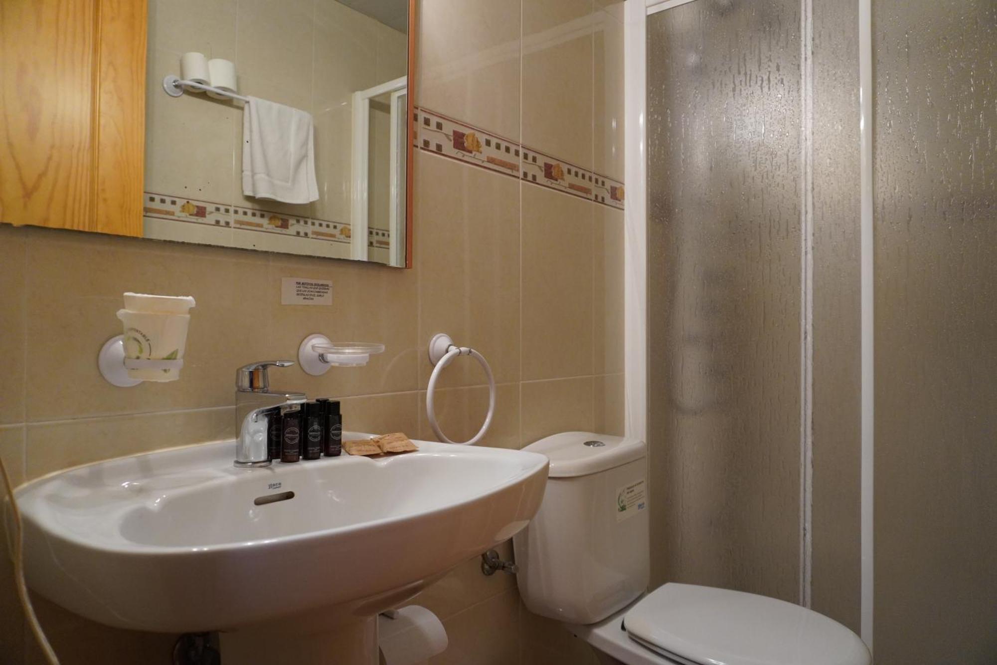 Apartamentos Casa Domenc Aren Bagian luar foto