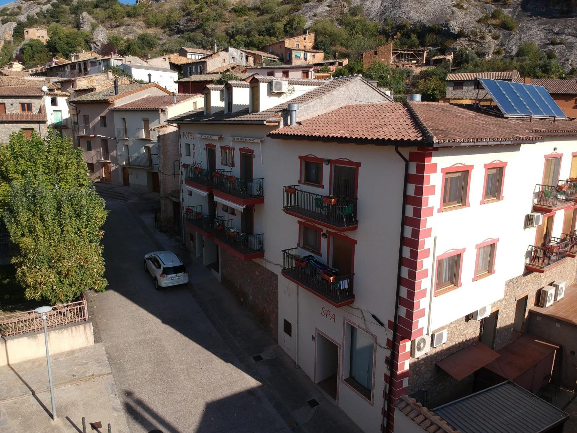 Apartamentos Casa Domenc Aren Bagian luar foto